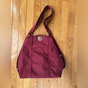 Convertible, backpack.Great day bag for travel!Packs easily, super lightweight!